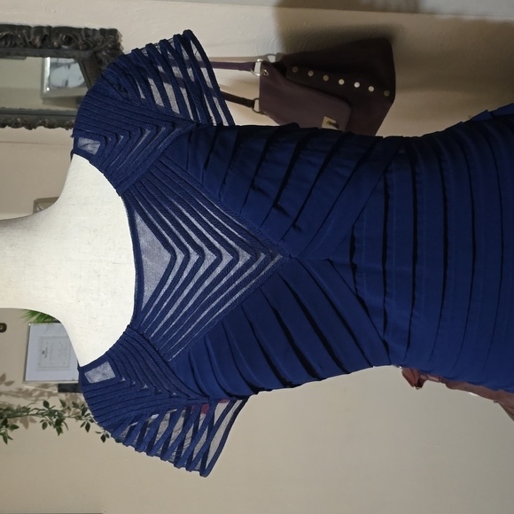 Adrianna Papell Navy Blue Shutter Pleat Sheath Illusion Cocktail Party Dress, 16 - Picture 4 of 14